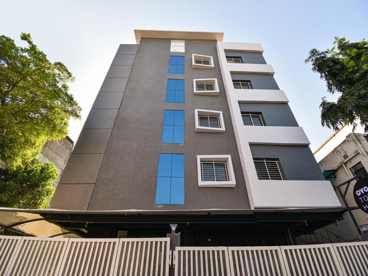Oyo Townhouse 498 Hotel Western Nagpur Exterior photo